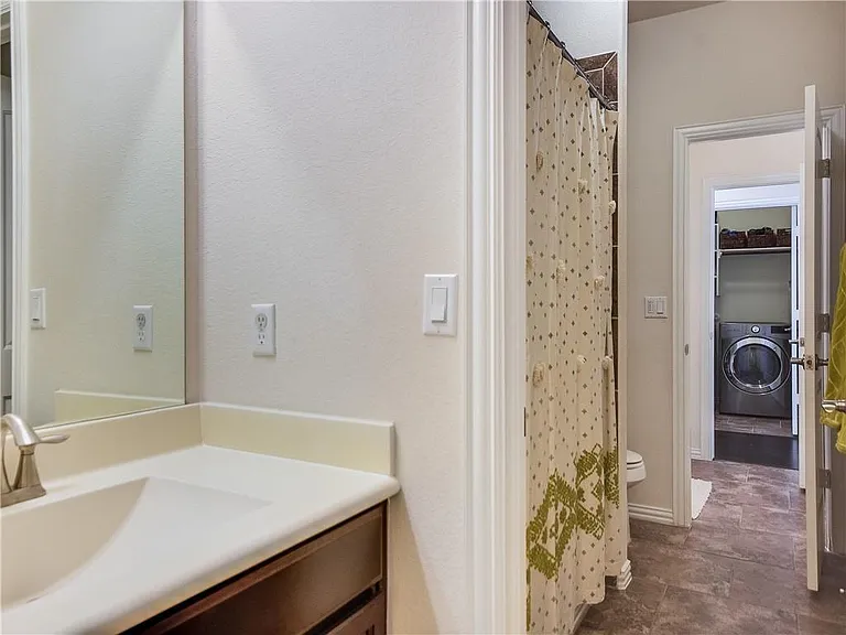 701 Cardenas Ln — Photo 17