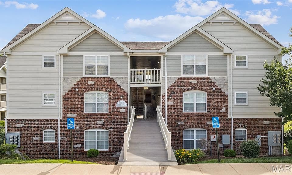 1st image of 1934 Piedmont Cir