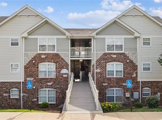 1934 Piedmont Cir, Saint Peters, MO 63304