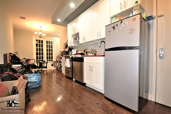 Rented by Bold New York | media 6