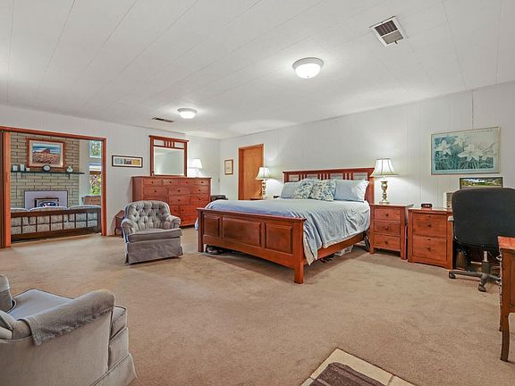 5th image of 519 Mensinger Ave