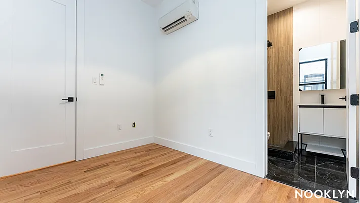 Rented by Nooklyn NYC LLC | media 31