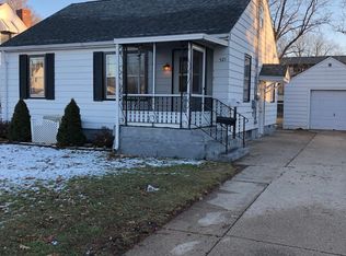 521 Renrose Ave, Loves Park, IL 61111