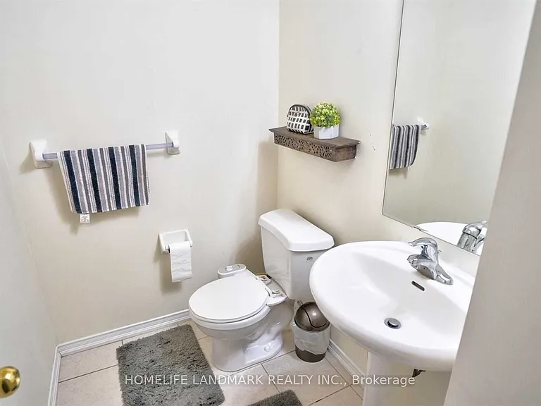 38 Silvester St — Photo 9