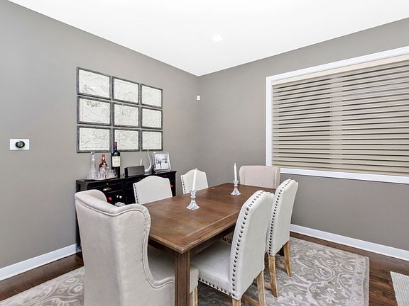 4th image of 1530 N Artesian Ave #1