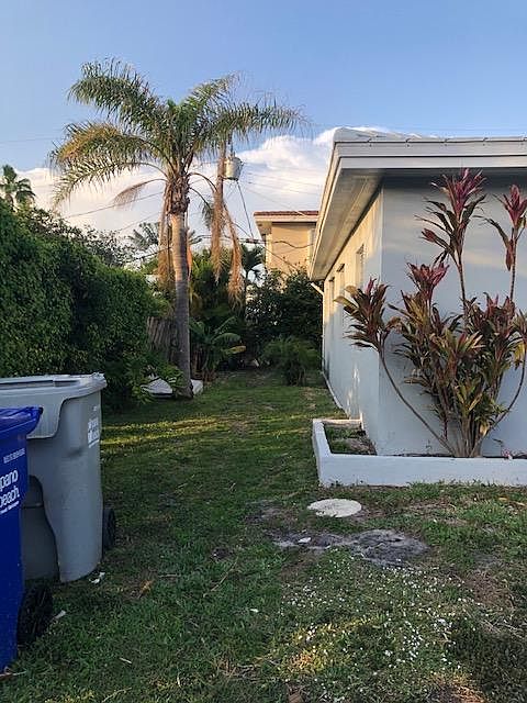 1st image of 3213 NE 8th Ct #1