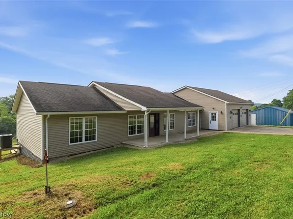 1484 Lake Washington Rd, Washington, WV 26181