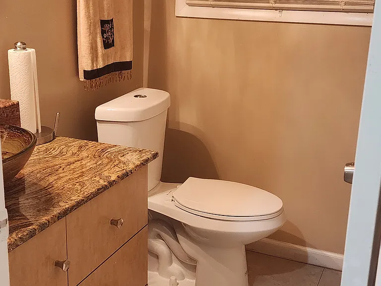 1/2 bath