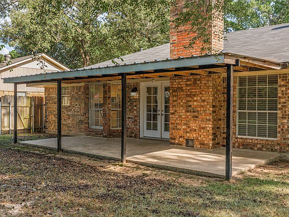 2nd image of 8805 Hollow Bluff Dr