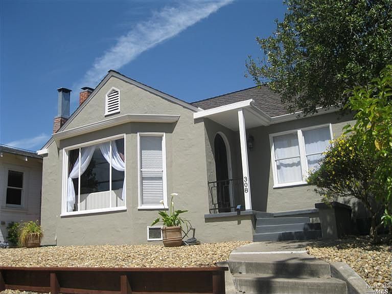 1st image of 308 Keokuk St