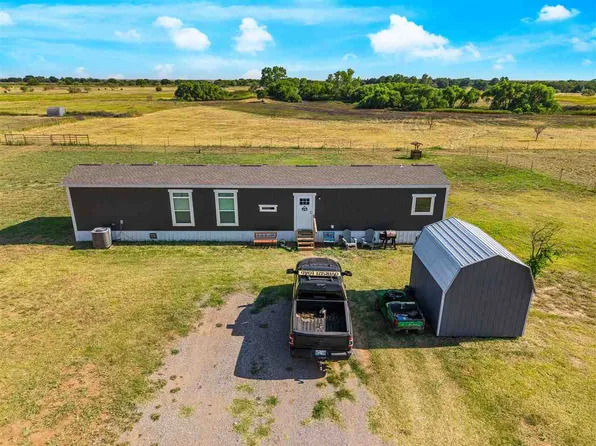 10600 SW Airport Rd, Faxon, OK 73540