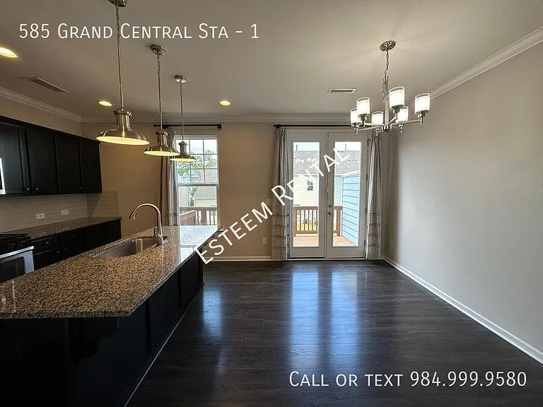 585 Grand Central Sta #1 — Photo 14