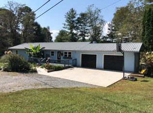58 Running Deer Rd, Franklin, NC 28734