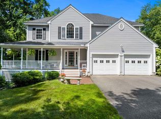 29 Delucia Way, North Andover, MA 01845
