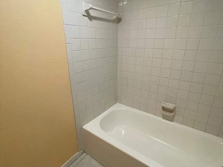 1525 Park Meadows Dr #4 — Photo 9