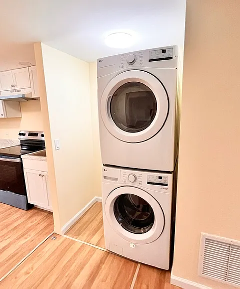 407 Temple St #B — Photo 4