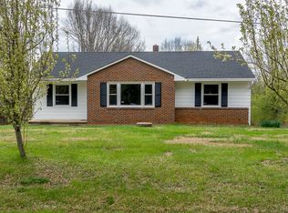 4232 Langden Dr, Winston Salem, NC 27107