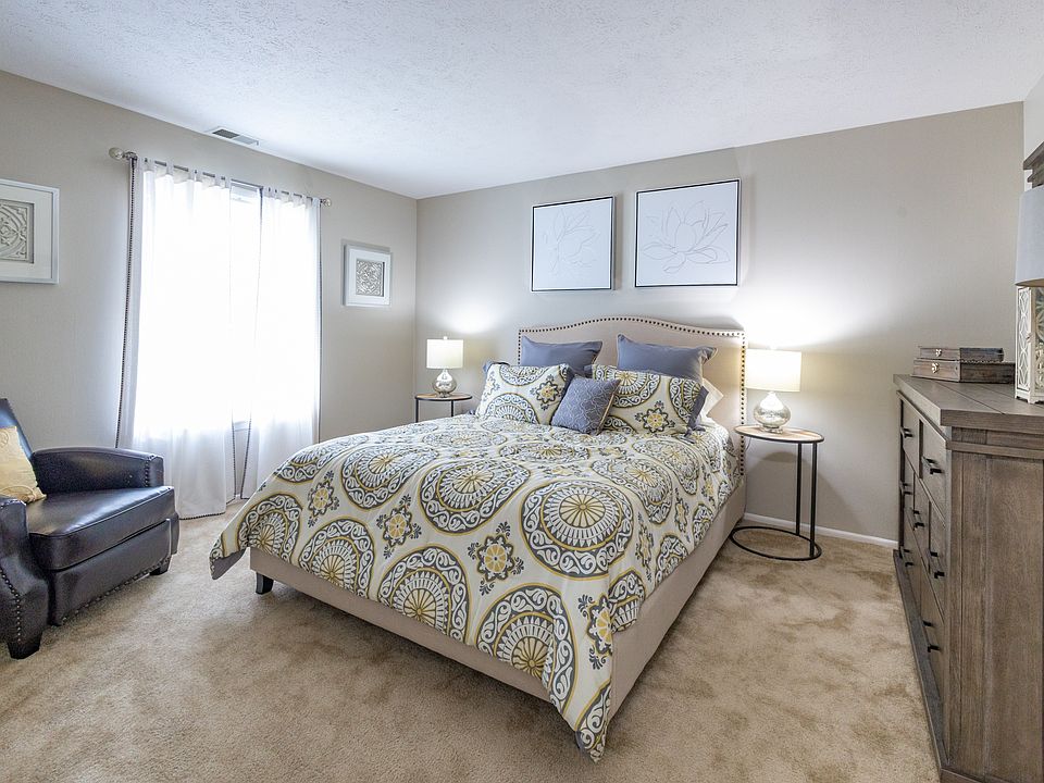2 Bedroom Bedroom Floorplan at Williamsburg on Lake Mishawaka