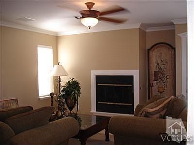 4th image of 205 Acacia Ln