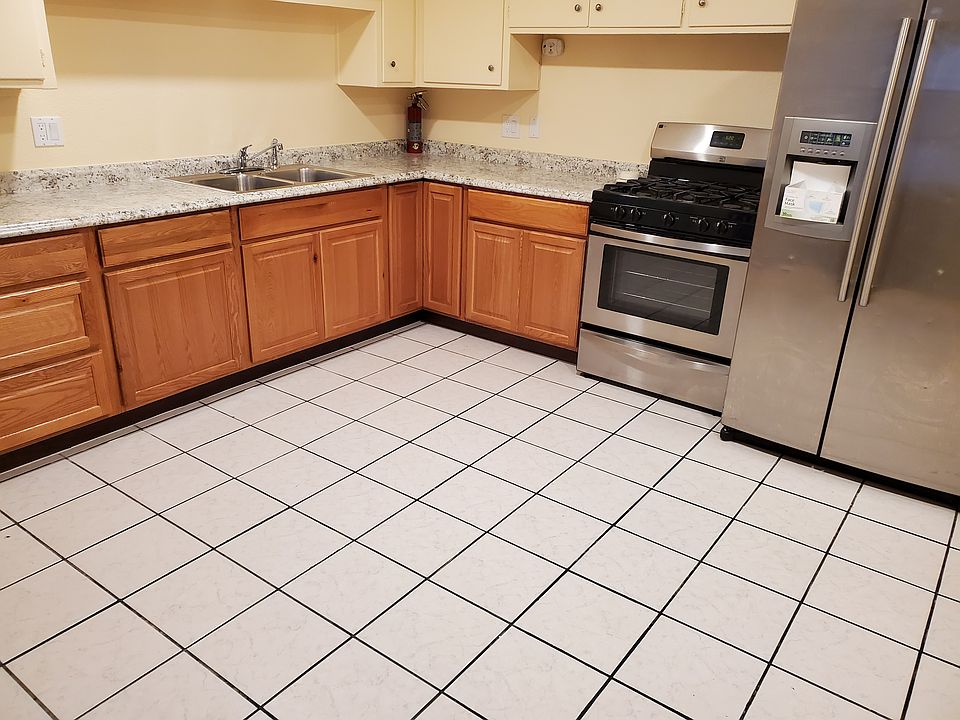 2nd image of 6838 N 33rd Ave