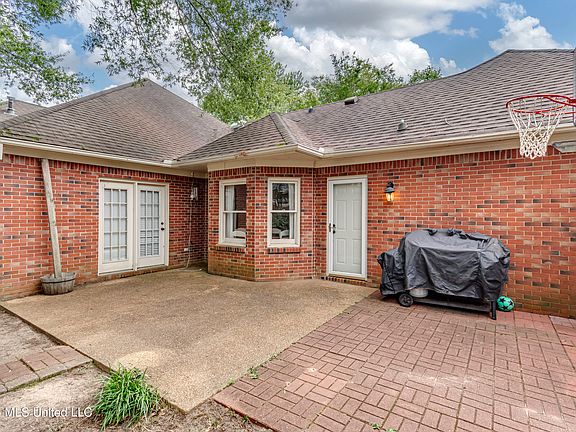 5th image of 214 Ramblewood Dr