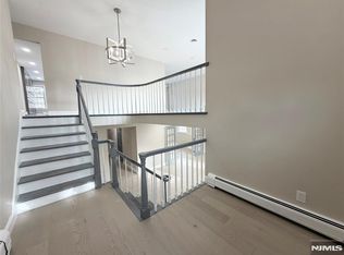 850 Ridgewood Ave, Oradell, NJ 07649