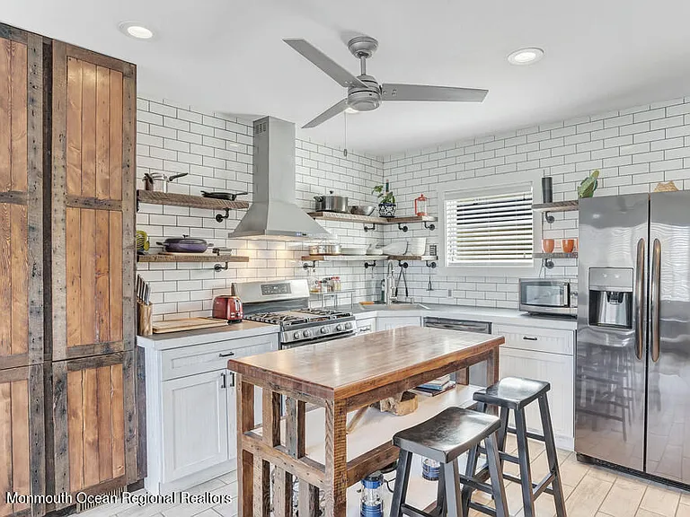 903 Ocean Ave #1 — Photo 3