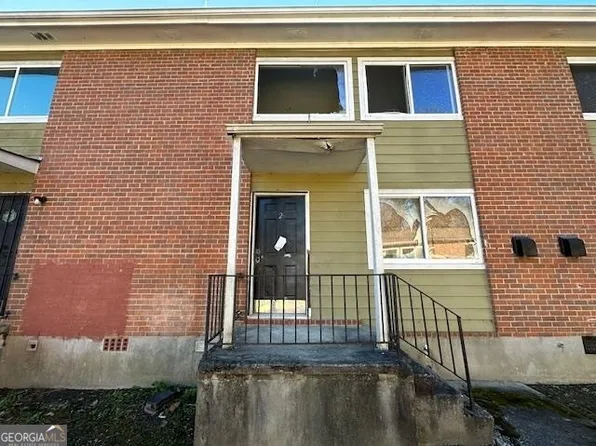 390 W Lake Ave NW #C2, Atlanta, GA 30318