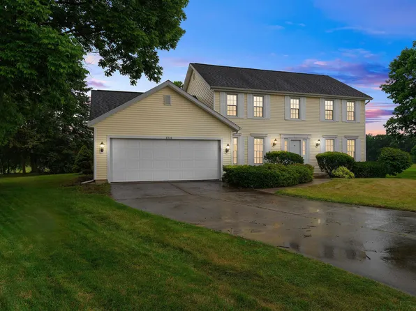 8536 Ramshire Ln, Fort Wayne, IN 46835