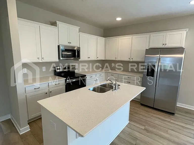 10316 Middleton Rd — Photo 4
