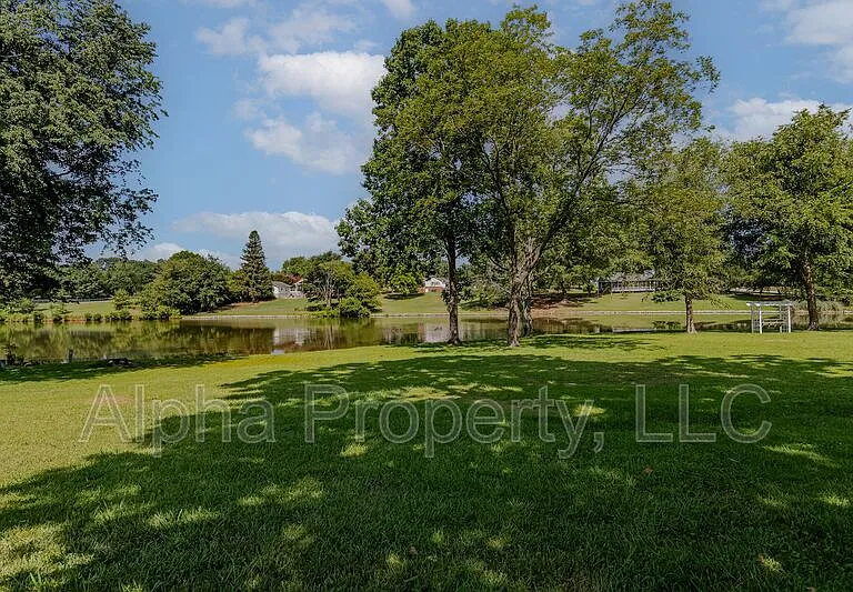 106 Steeplechase Ct — Photo 24
