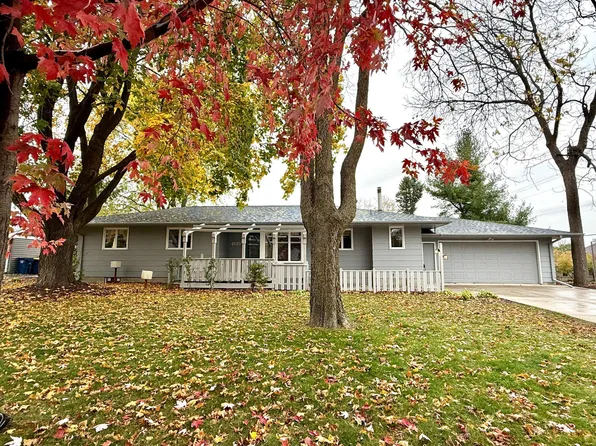 400 Ivanhoe Ave, Northfield, MN 55057