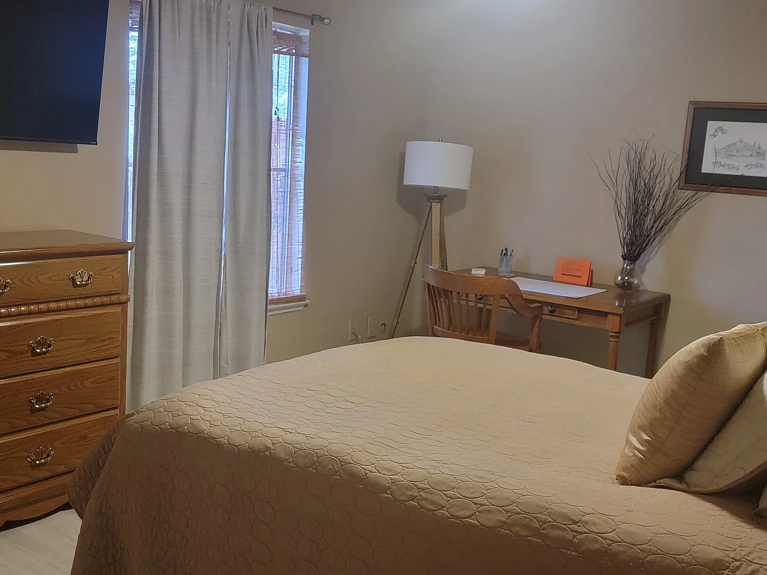 1 bed, 2900 sqft, $1,050 — Photo 3