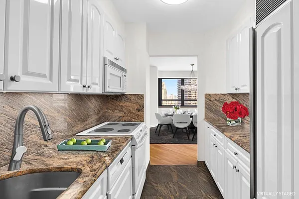 Rented by Douglas Elliman | media 16