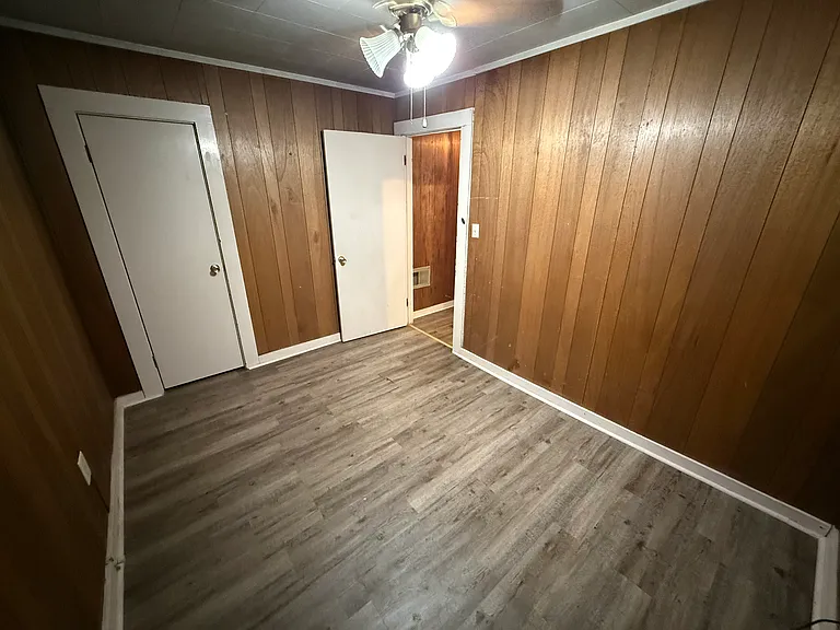 208 Harris St — Photo 12