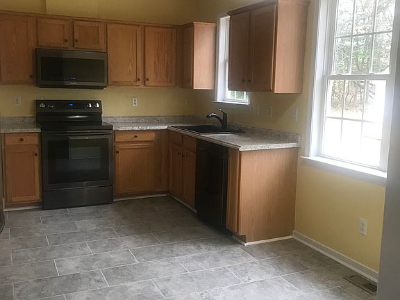 4th image of 10424 Duryea Dr