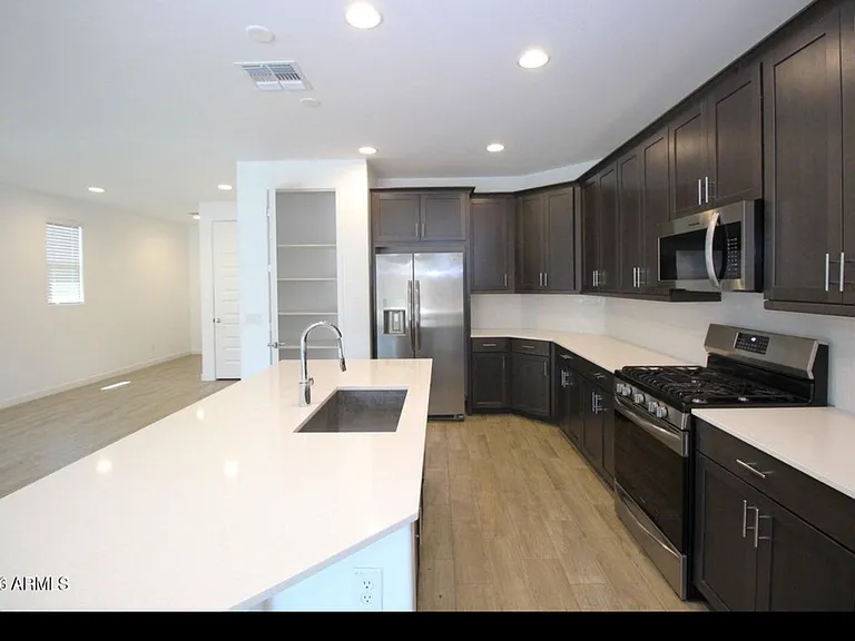 1649 W La Mirada Dr #1 — Photo 3