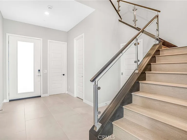 745 Aldea Dr — Photo 13