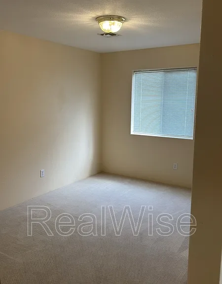 1951 SW Betty Ln — Photo 17