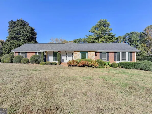 600 Rounsaville Rd, Roswell, GA 30076