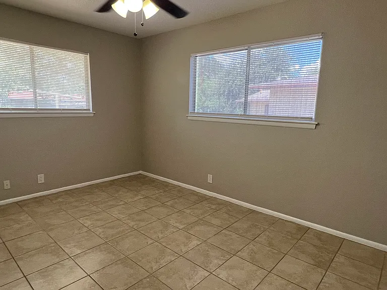7911 Riata Ave — Photo 27