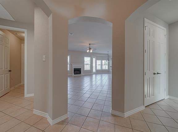 3rd image of 1364 Spirit Falls Dr