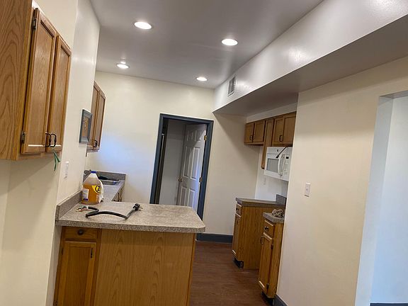 5th image of 21 N 3rd St Suite 1