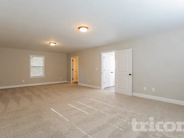 209 Hampton Oaks Cir — Photo 10