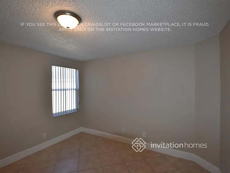 1900 NW 193rd Ave — Photo 15