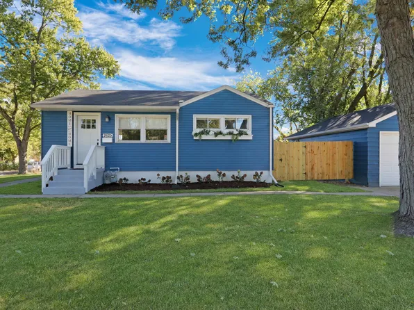 2625 N Lewis Ave, Waukegan, IL 60087