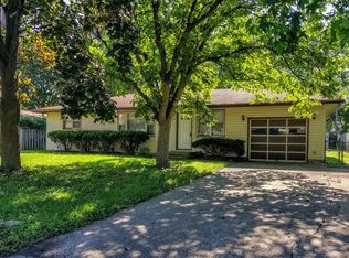 1907 David Dr, Champaign, IL 61821