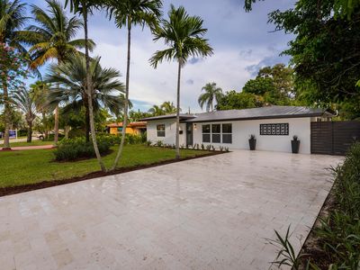 1656 Poinsettia Dr Fort Lauderdale Fl 33305 Zillow
