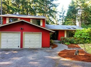867 Kamus Pl, Fox Island, WA 98333