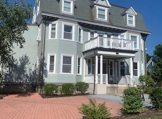 131 Irving Ave, Providence, RI 02906